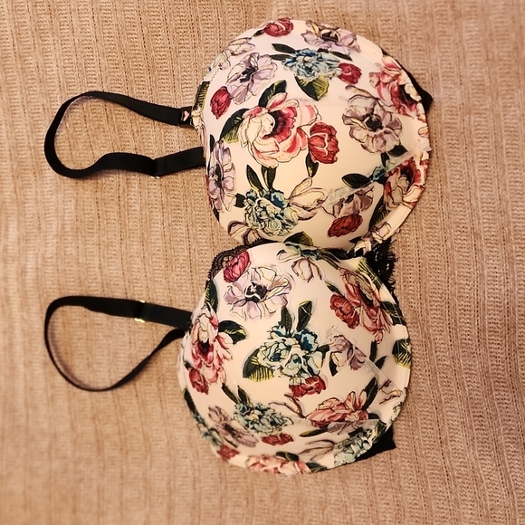 NWT Victoria secret bra and panty set push up - Picture 4 of 6